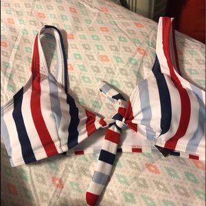 Brand new No Boundaries bikini top